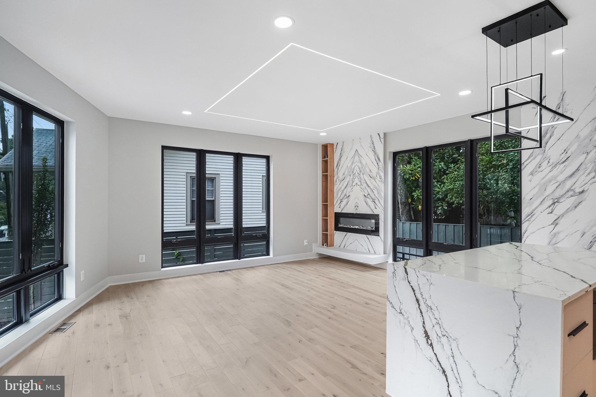 ASHTON HEIGHTS - Residential