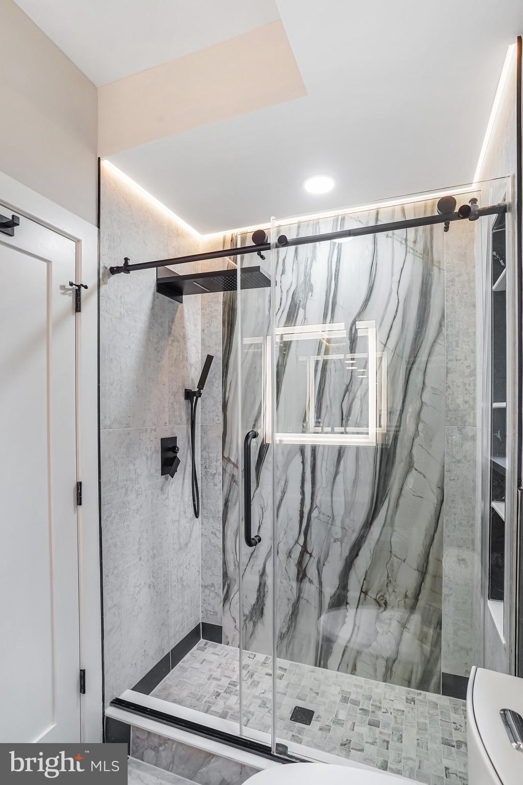 ASHTON HEIGHTS - Residential