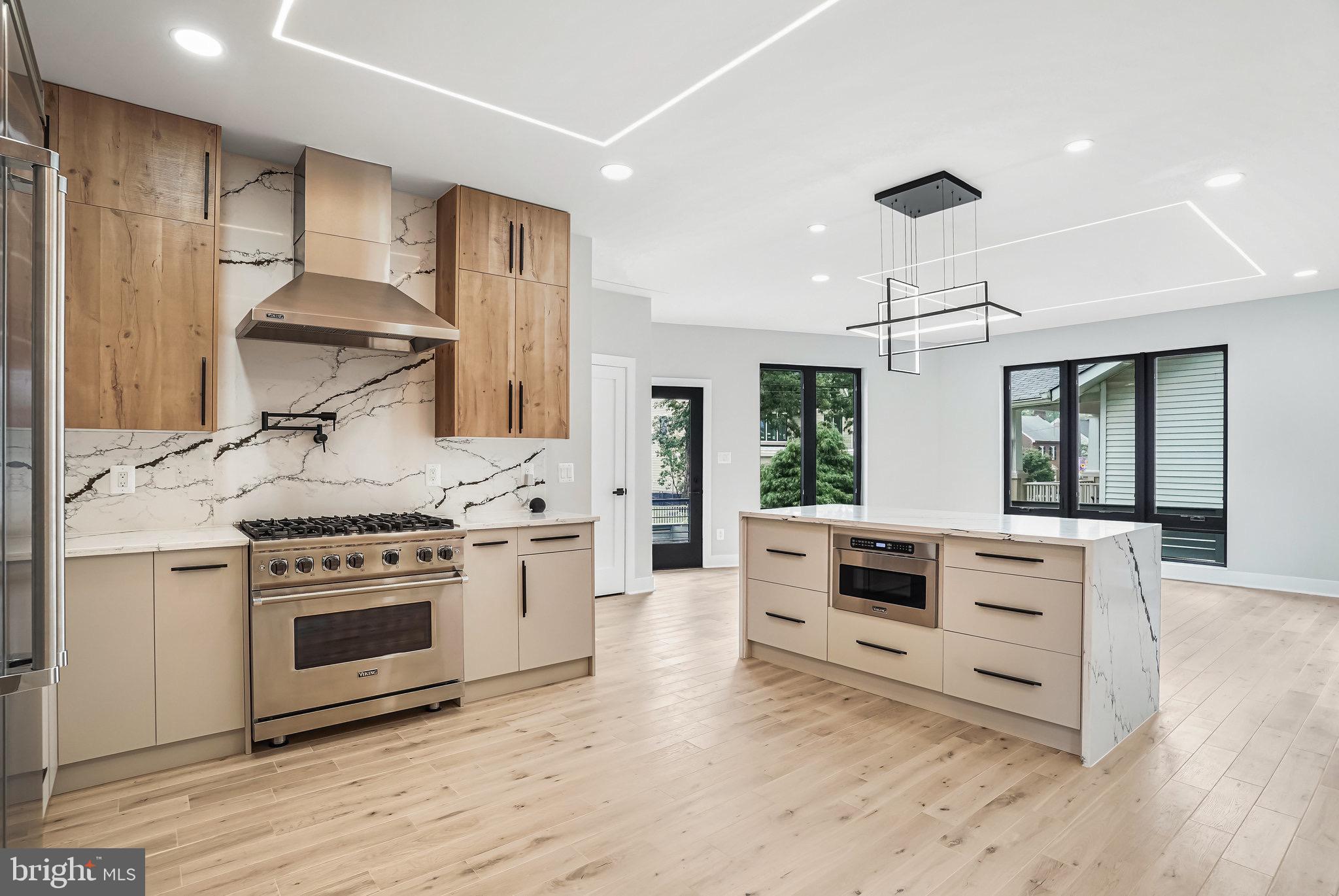 ASHTON HEIGHTS - Residential