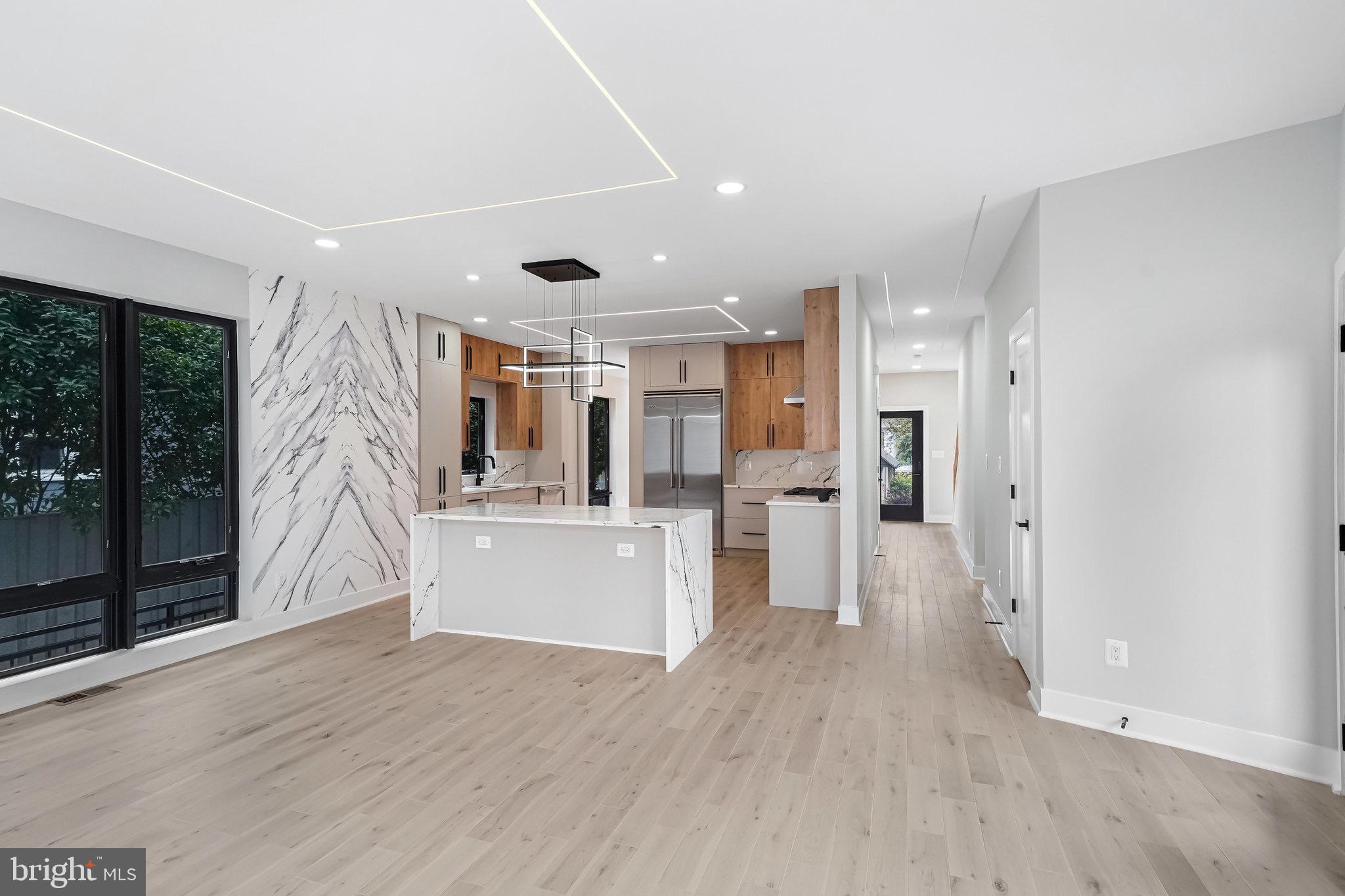 ASHTON HEIGHTS - Residential