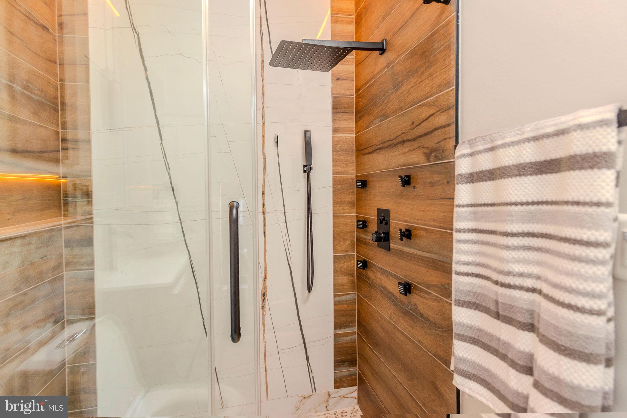 ASHTON HEIGHTS - Residential