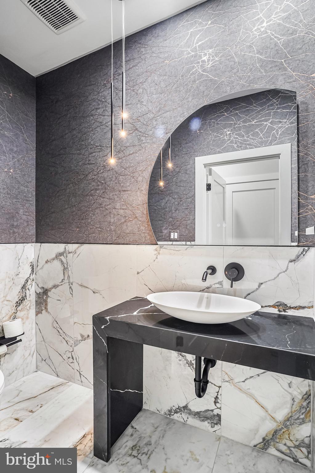 ASHTON HEIGHTS - Residential