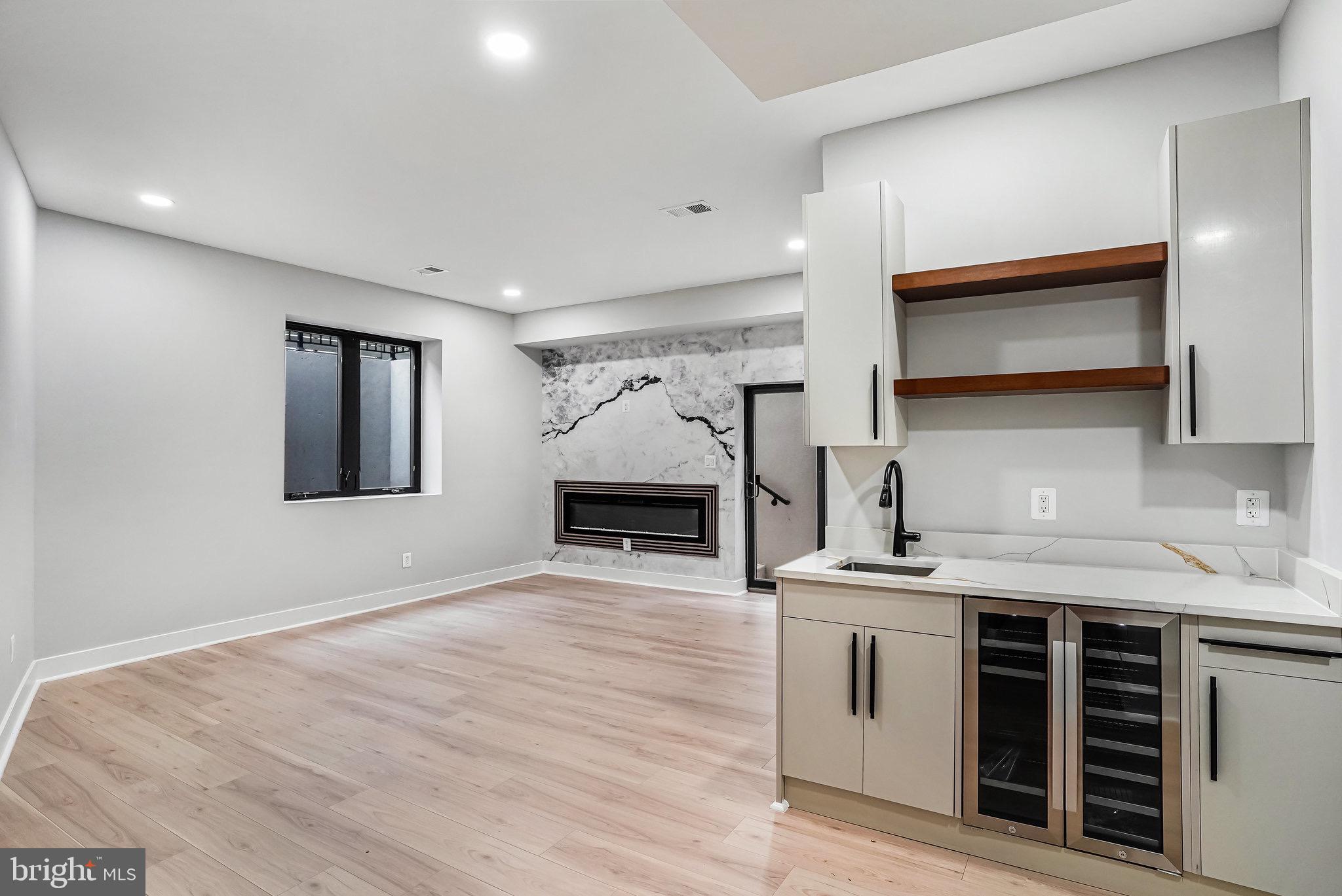 ASHTON HEIGHTS - Residential