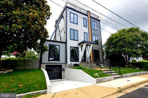 3500 7TH STREET N ARLINGTON VA 22201