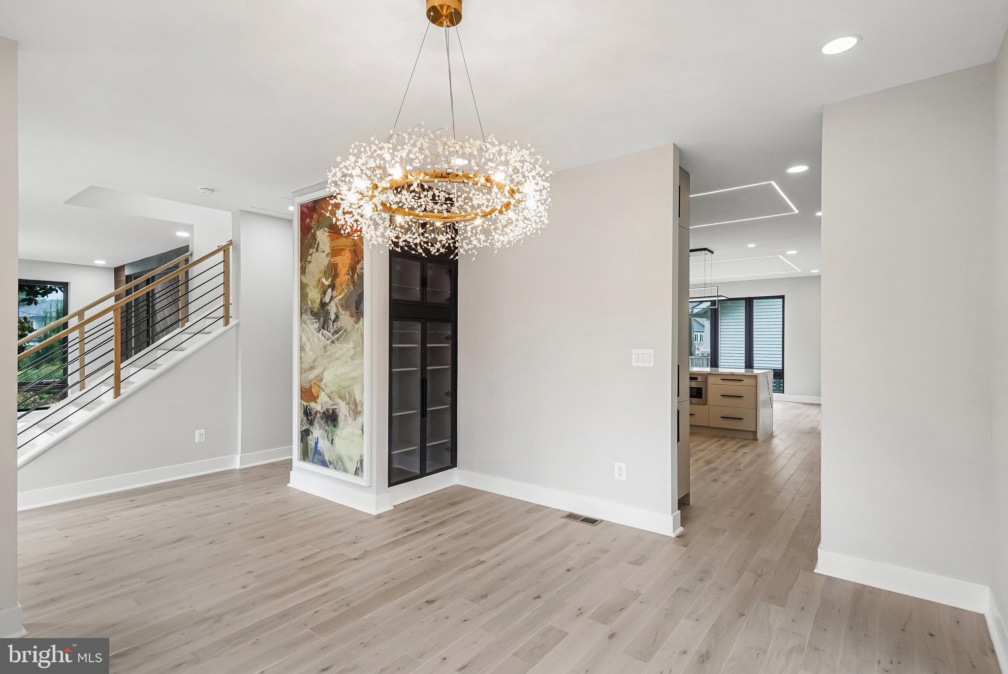 ASHTON HEIGHTS - Residential