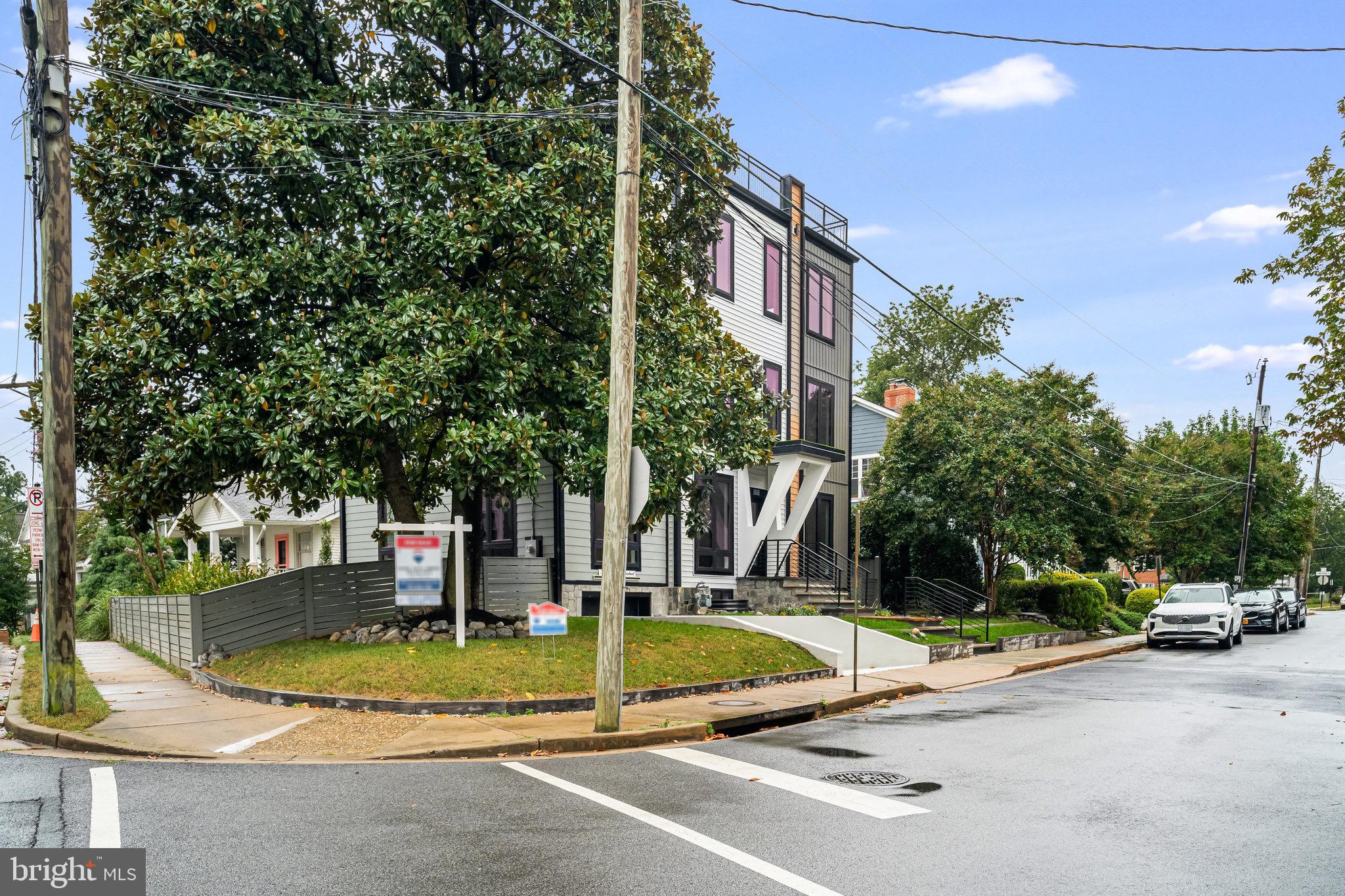 ASHTON HEIGHTS - Residential