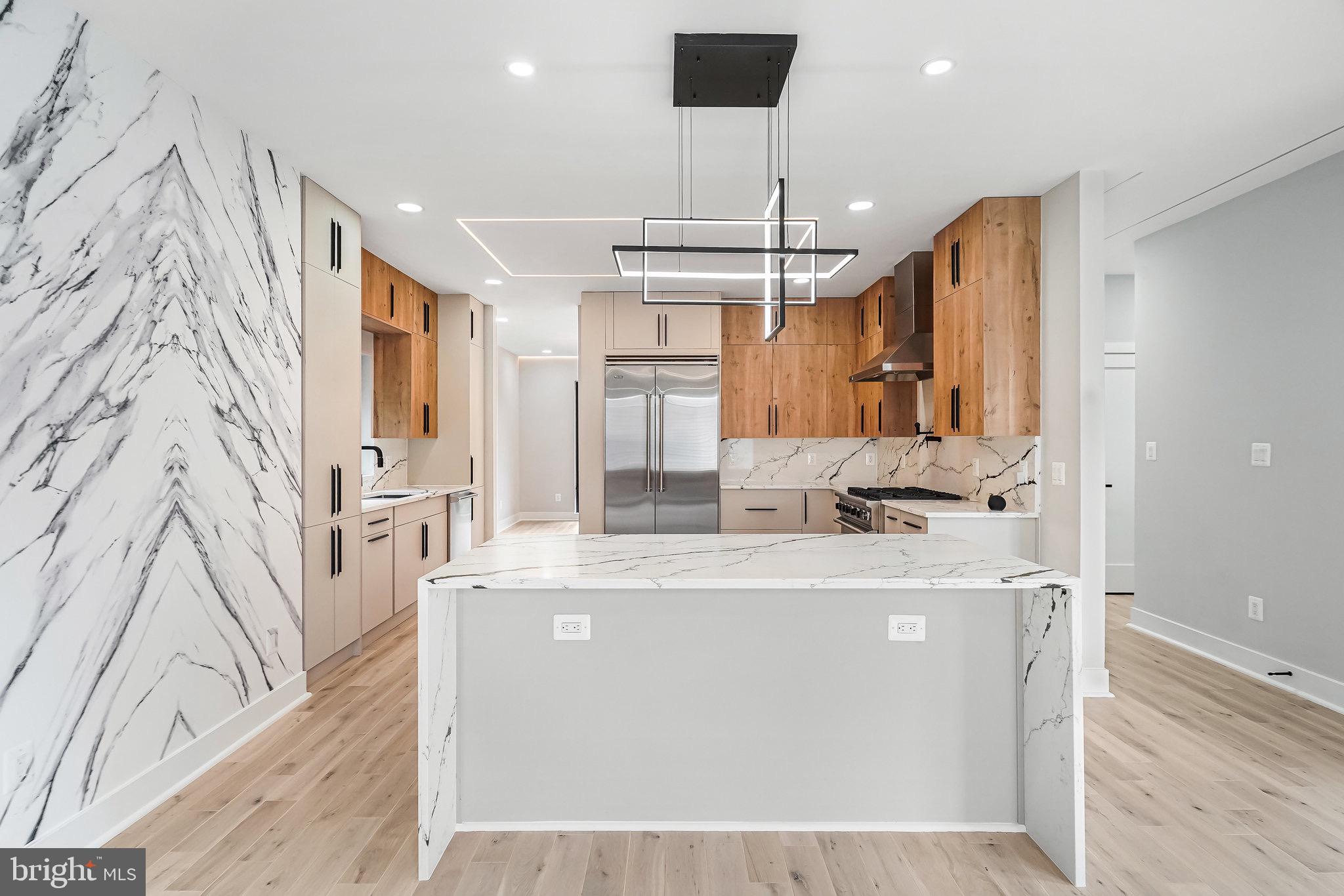 ASHTON HEIGHTS - Residential