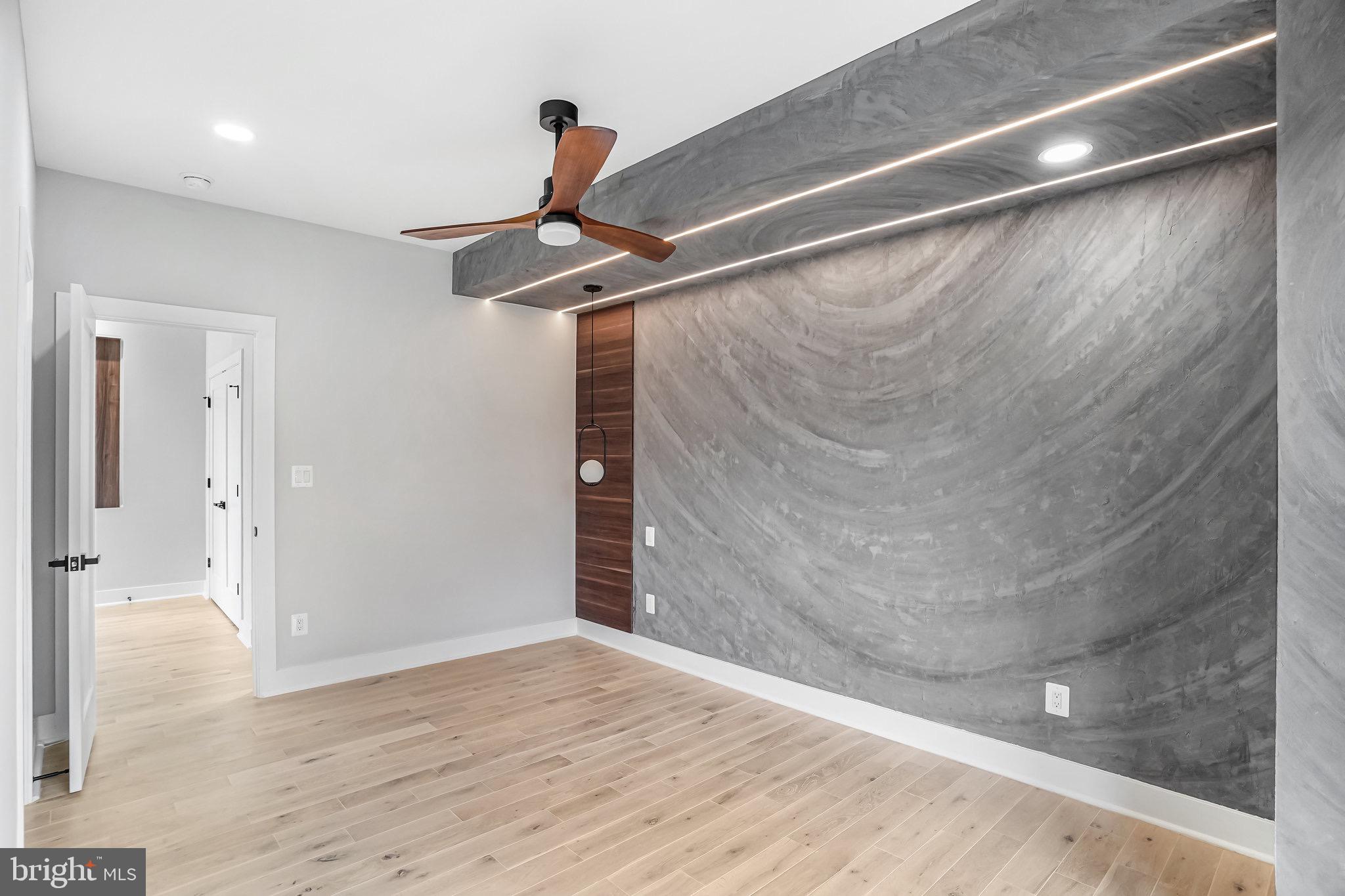 ASHTON HEIGHTS - Residential