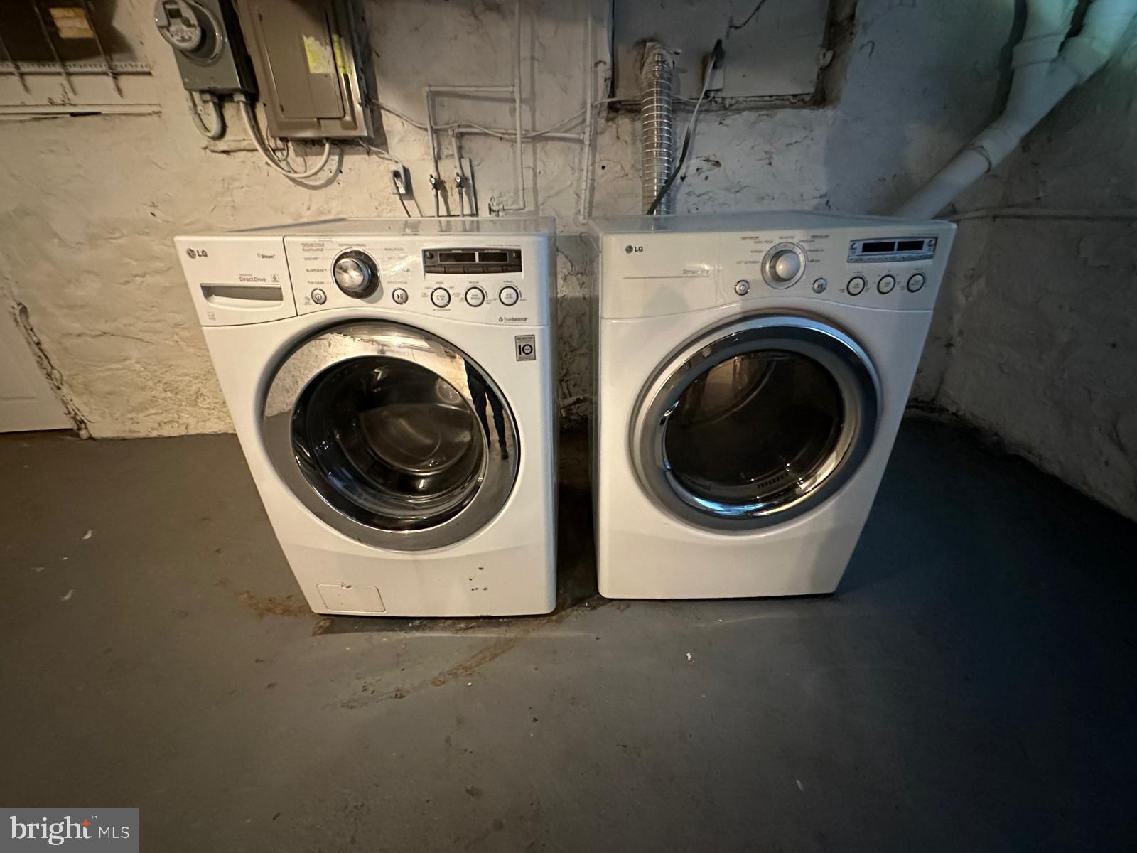 WOODMERE - Residential