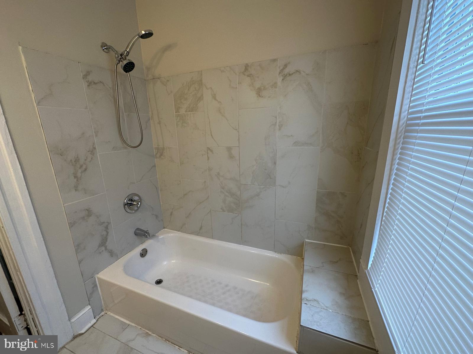 WOODMERE - Residential