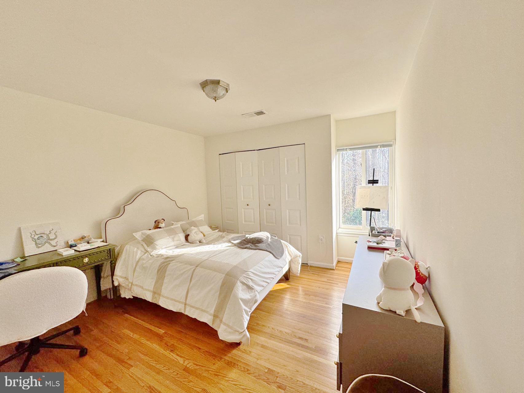 INVERNESS FOREST - Residential Lease