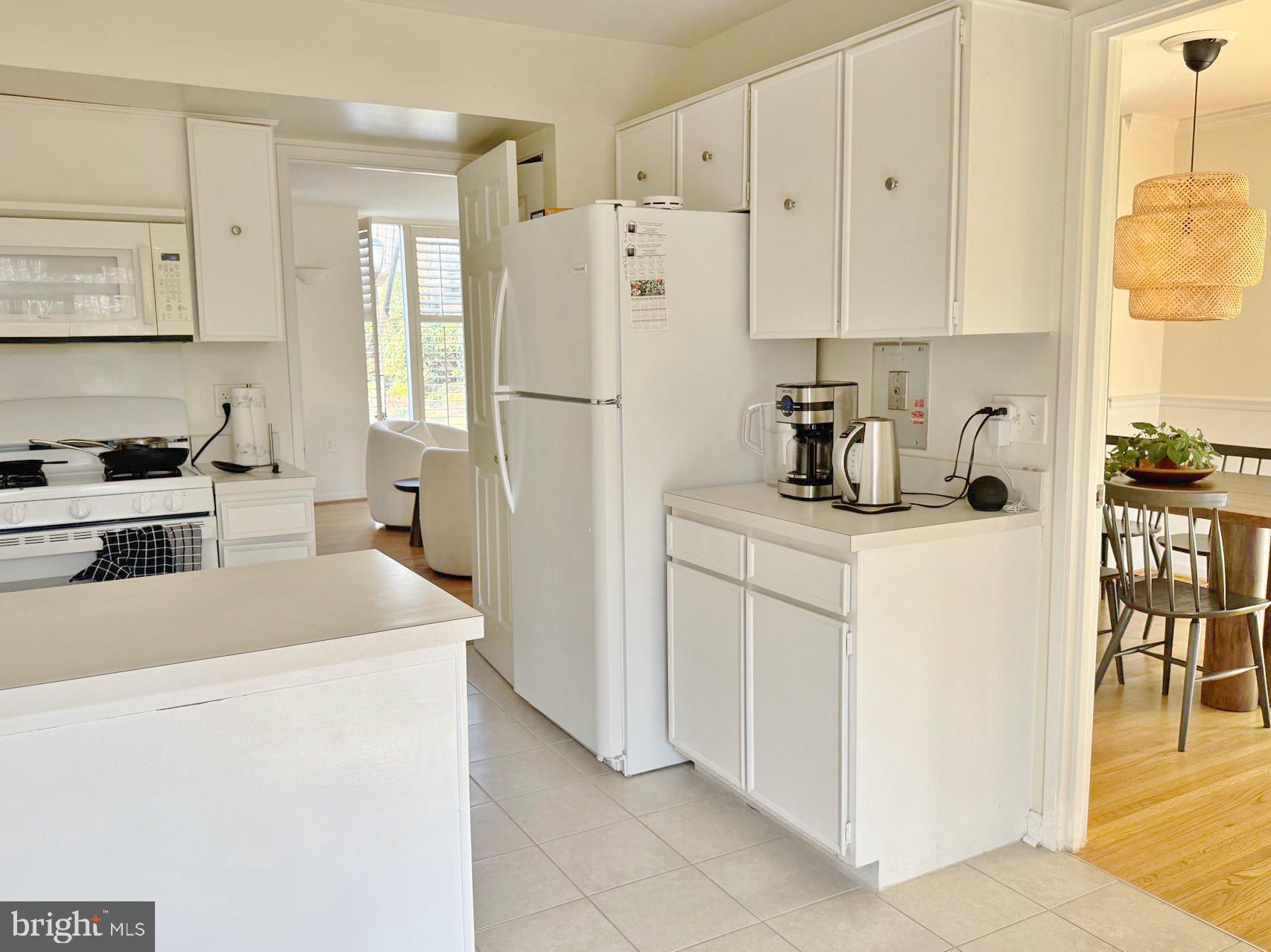 INVERNESS FOREST - Residential Lease