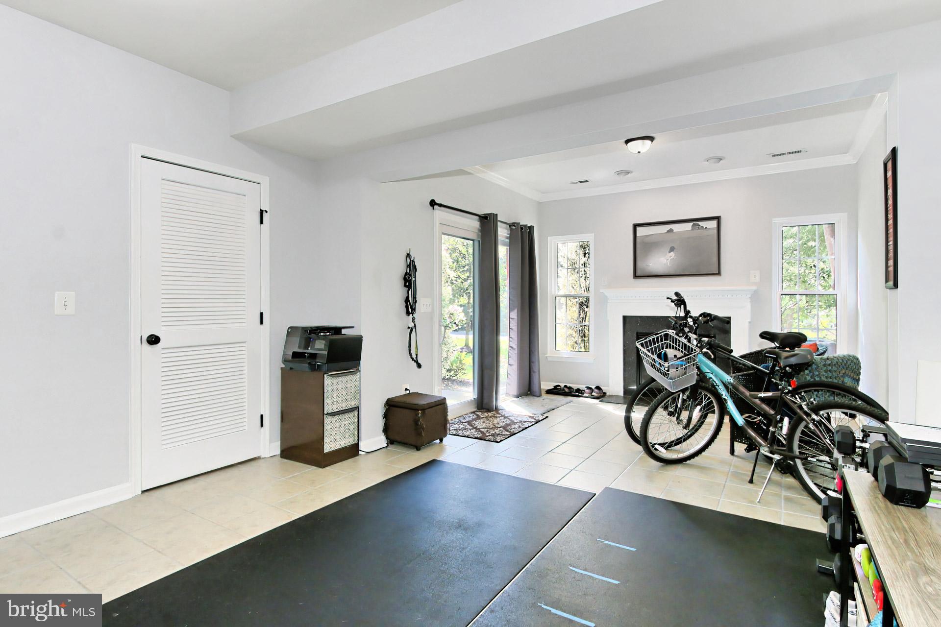 CAMERON STATION - Residential