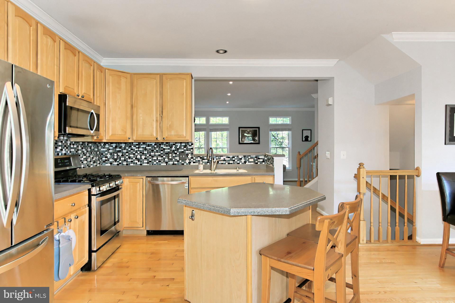 CAMERON STATION - Residential