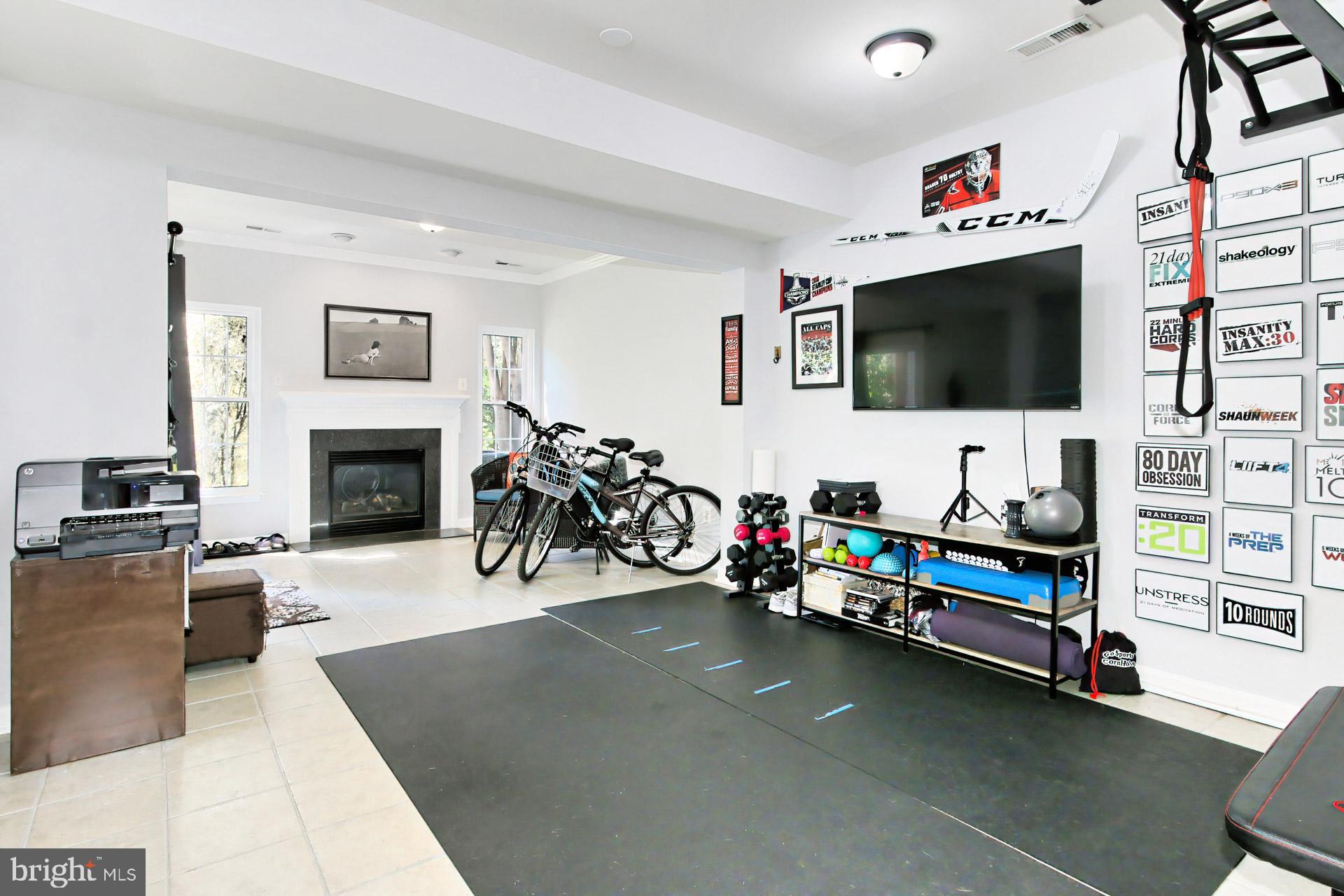 CAMERON STATION - Residential