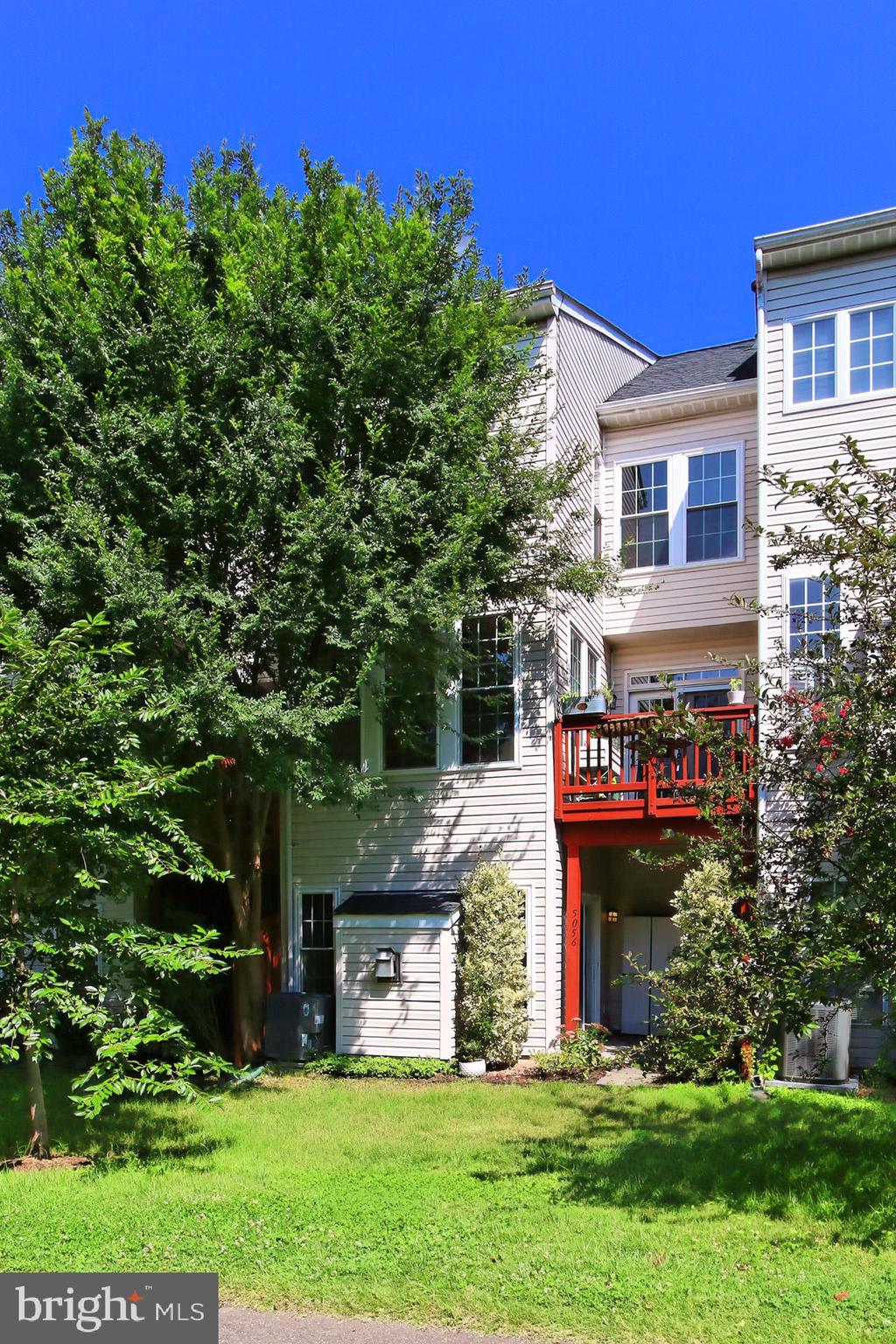 CAMERON STATION - Residential