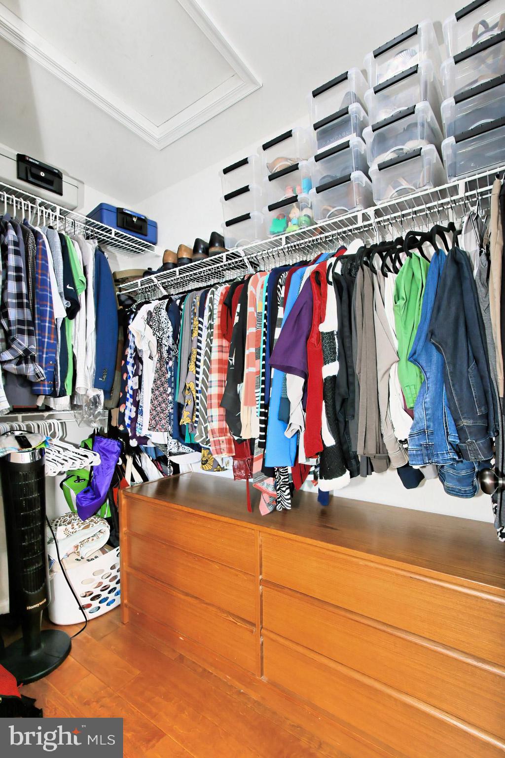 CAMERON STATION - Residential