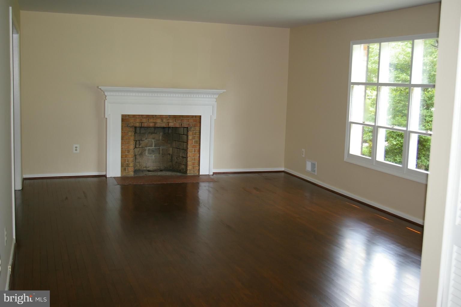 MANTUA HILLS - Residential