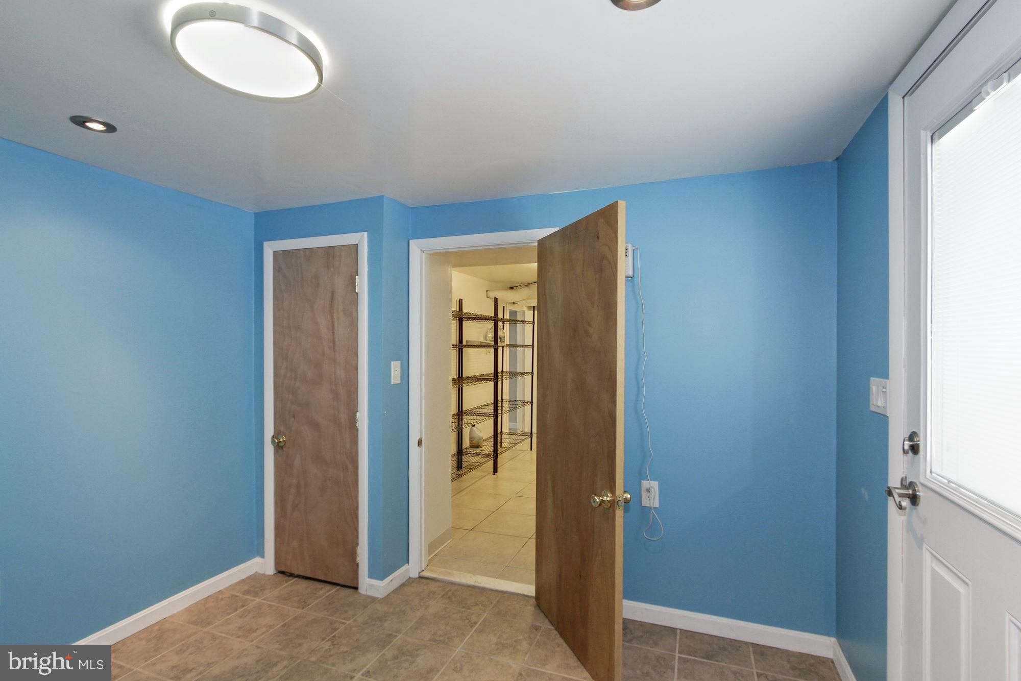 WHEATON WOODS - Residential