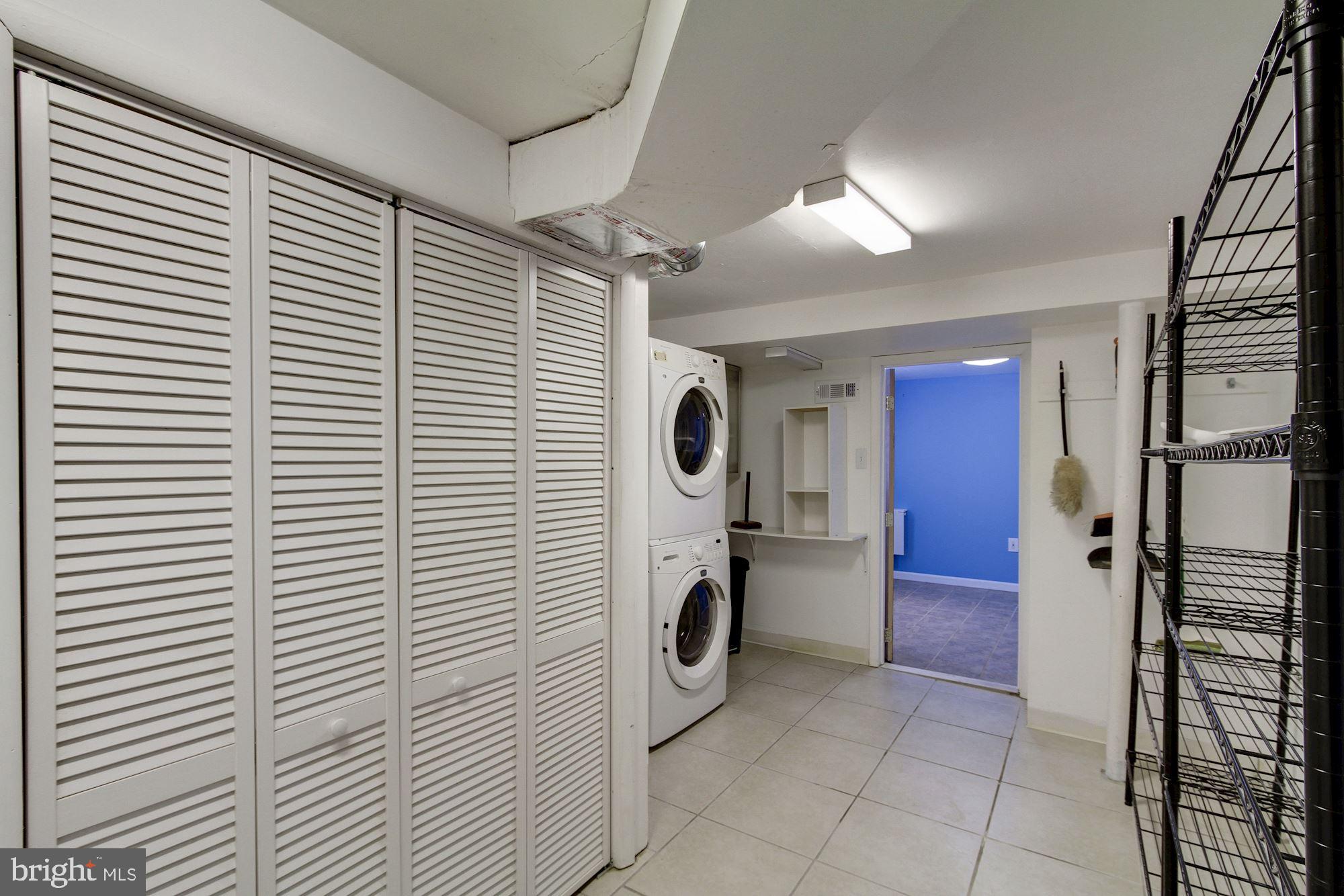 WHEATON WOODS - Residential