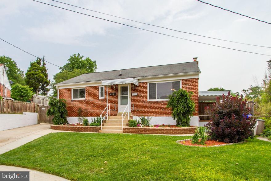 Dreams come true in Rockville! Private cul de sac with stunning backyard oasis and rare detached 2 car garage! Beautifully updated baths and open concept kitchen. Extended driveway into privately fenced yard holds limitless possibilities! Come check out this one of kind Rockville home!