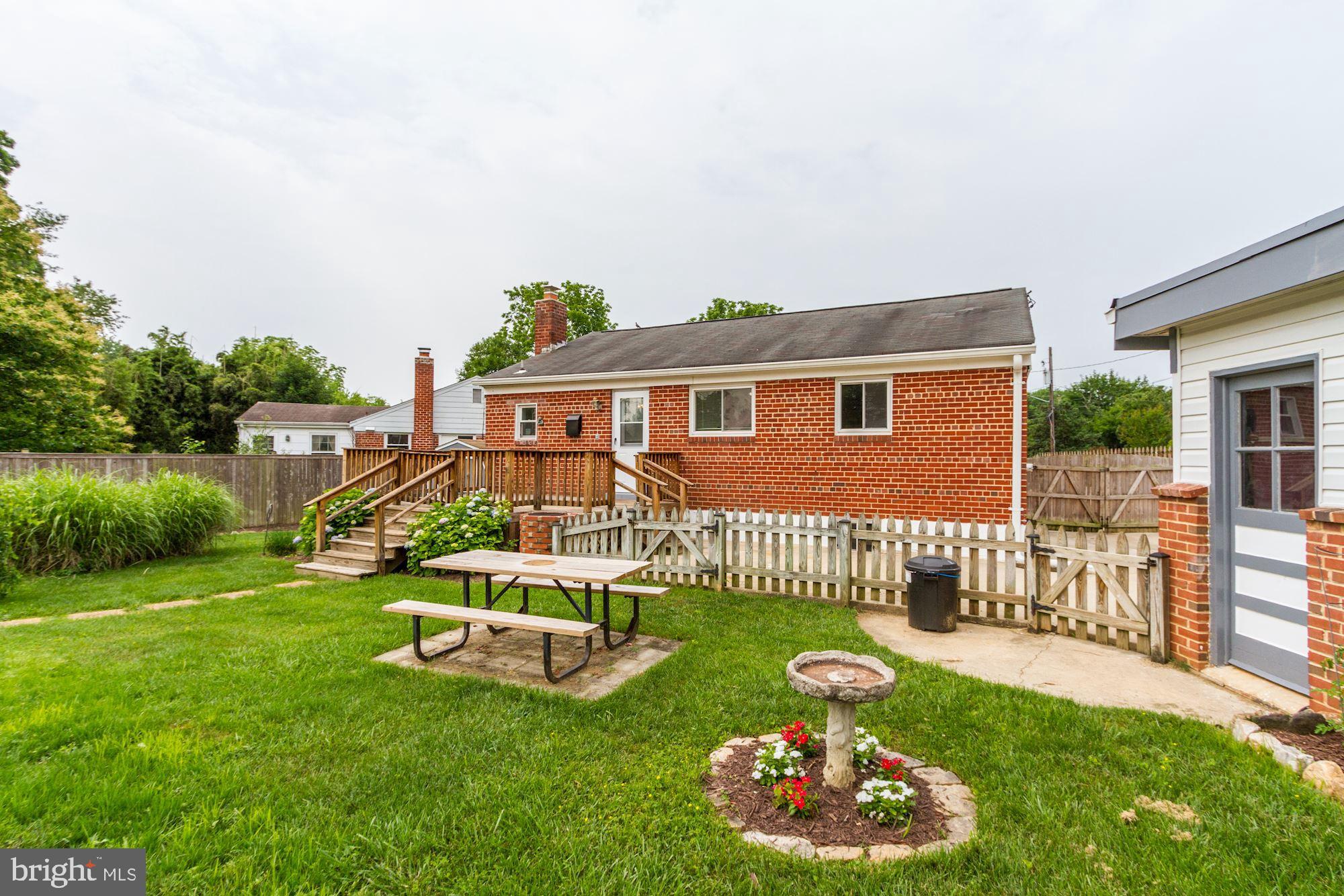 WHEATON WOODS - Residential