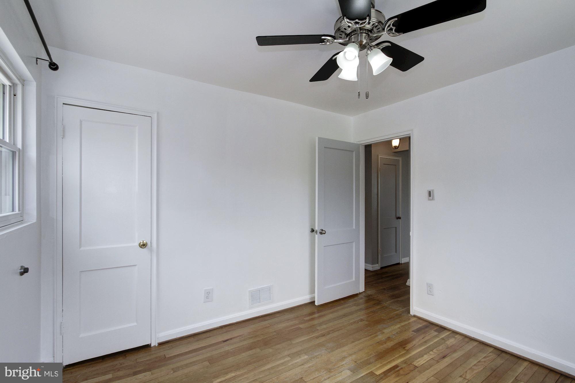 WHEATON WOODS - Residential