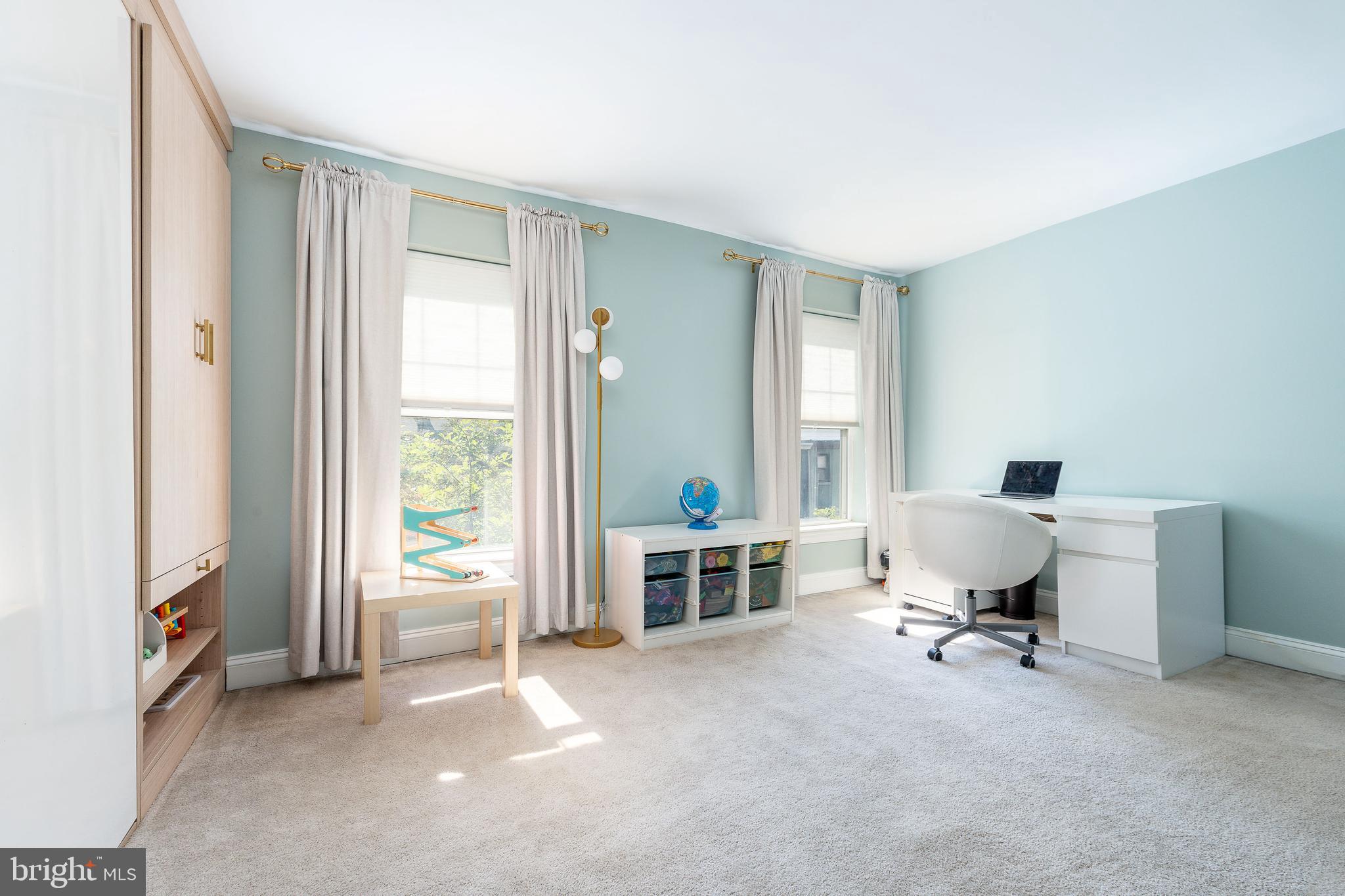 OLDE KENSINGTON - Residential