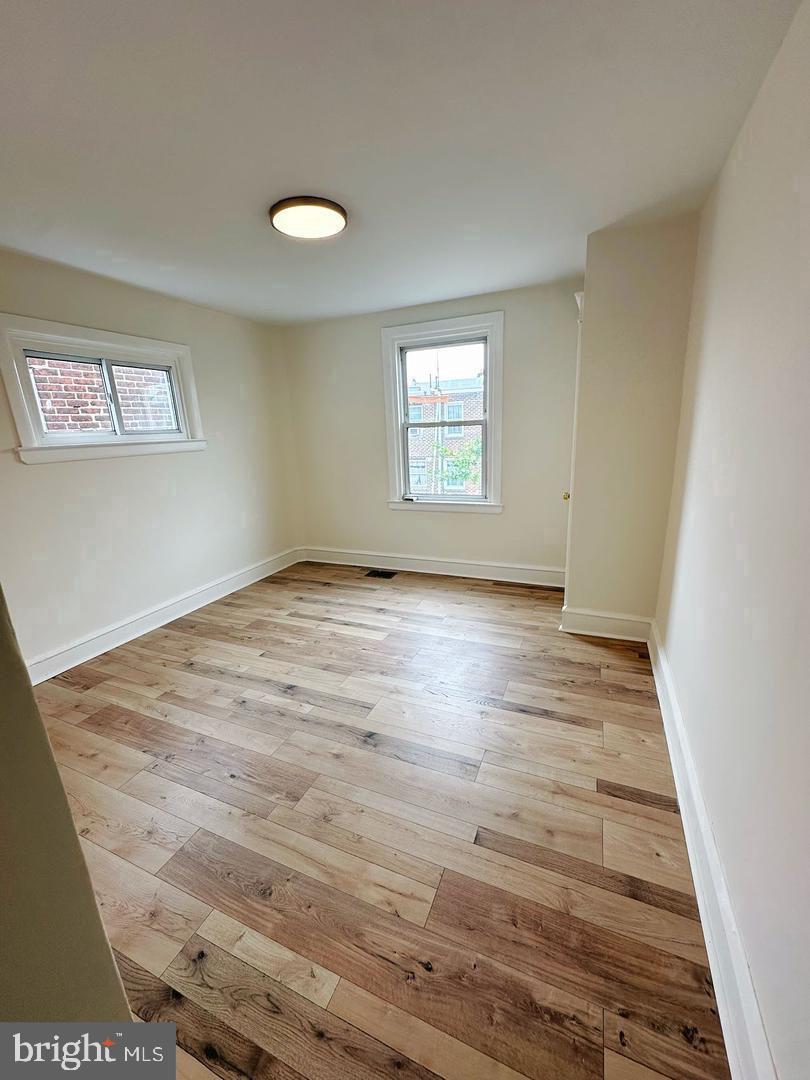MAYFAIR (EAST) - Residential