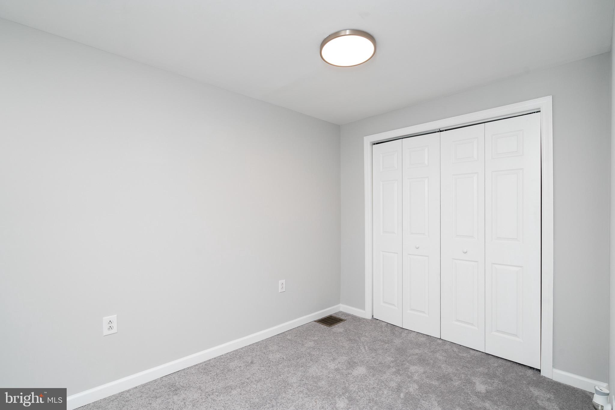 WHITMAN - Residential