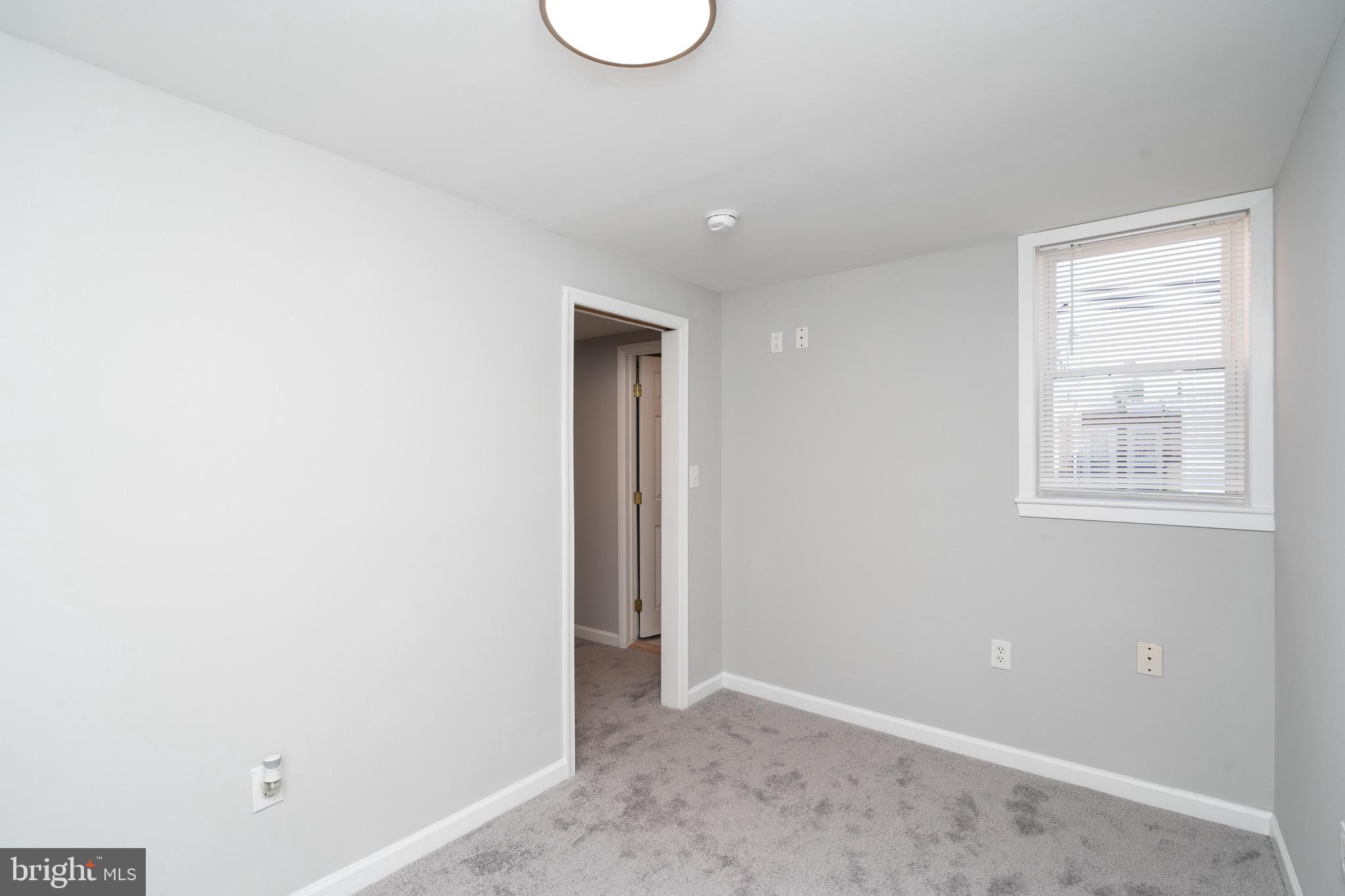 WHITMAN - Residential