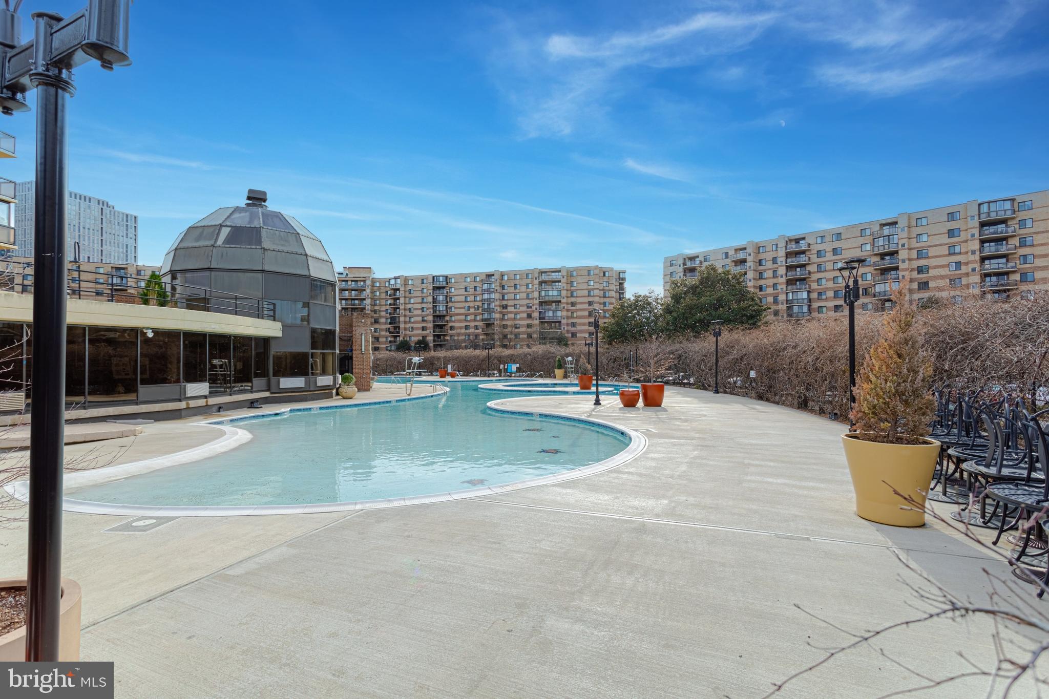 ROTONDA - Residential Lease