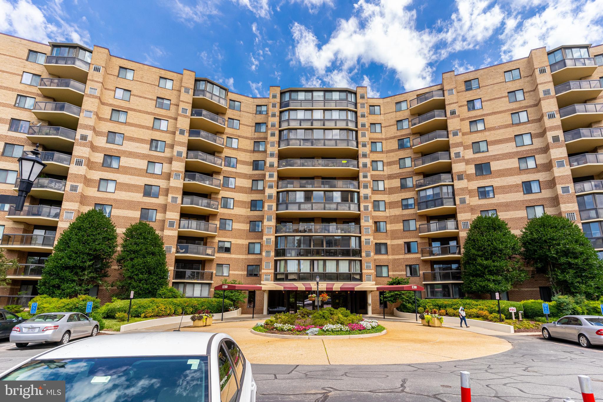 ROTONDA - Residential Lease