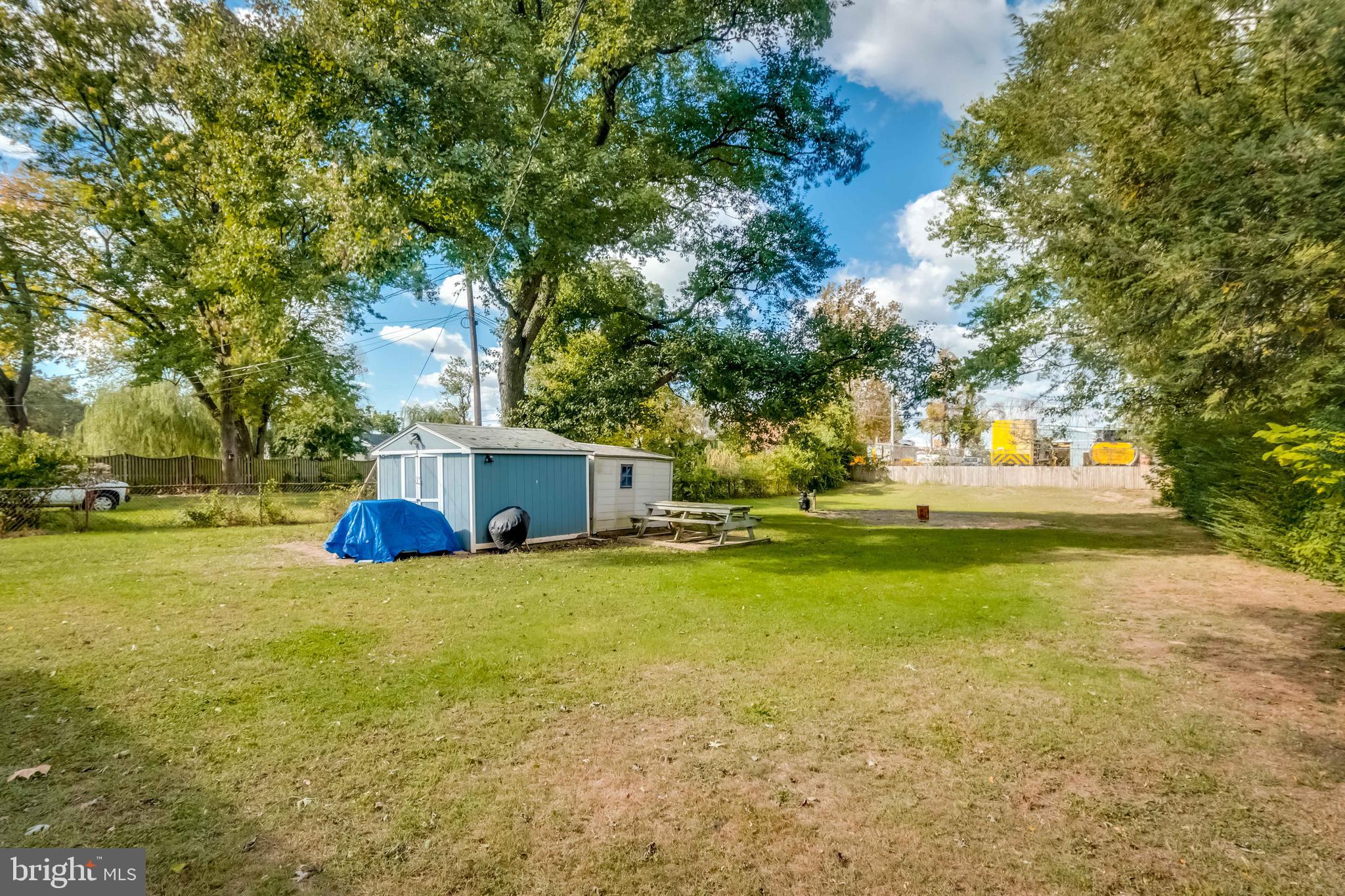 ACRESLEE - Residential