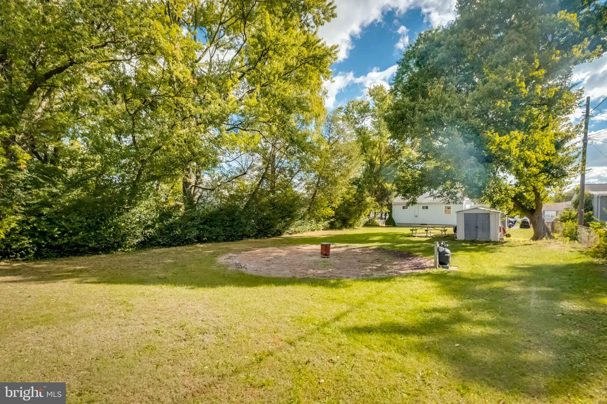 ACRESLEE - Residential