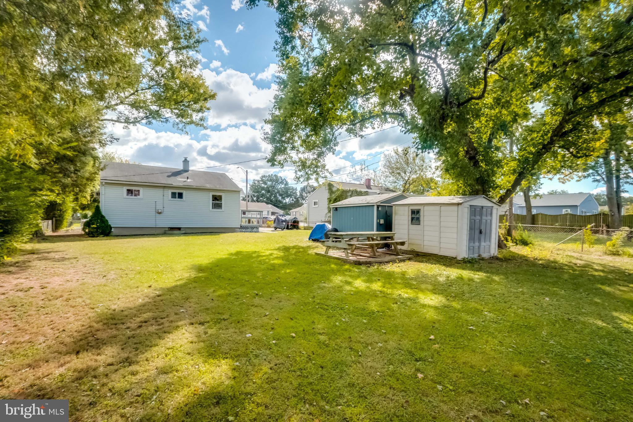 ACRESLEE - Residential