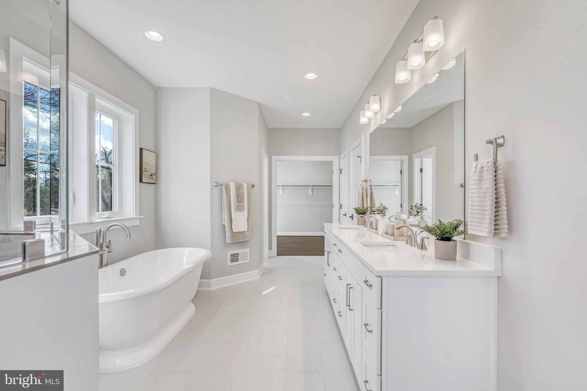 OAKWOOD - Residential