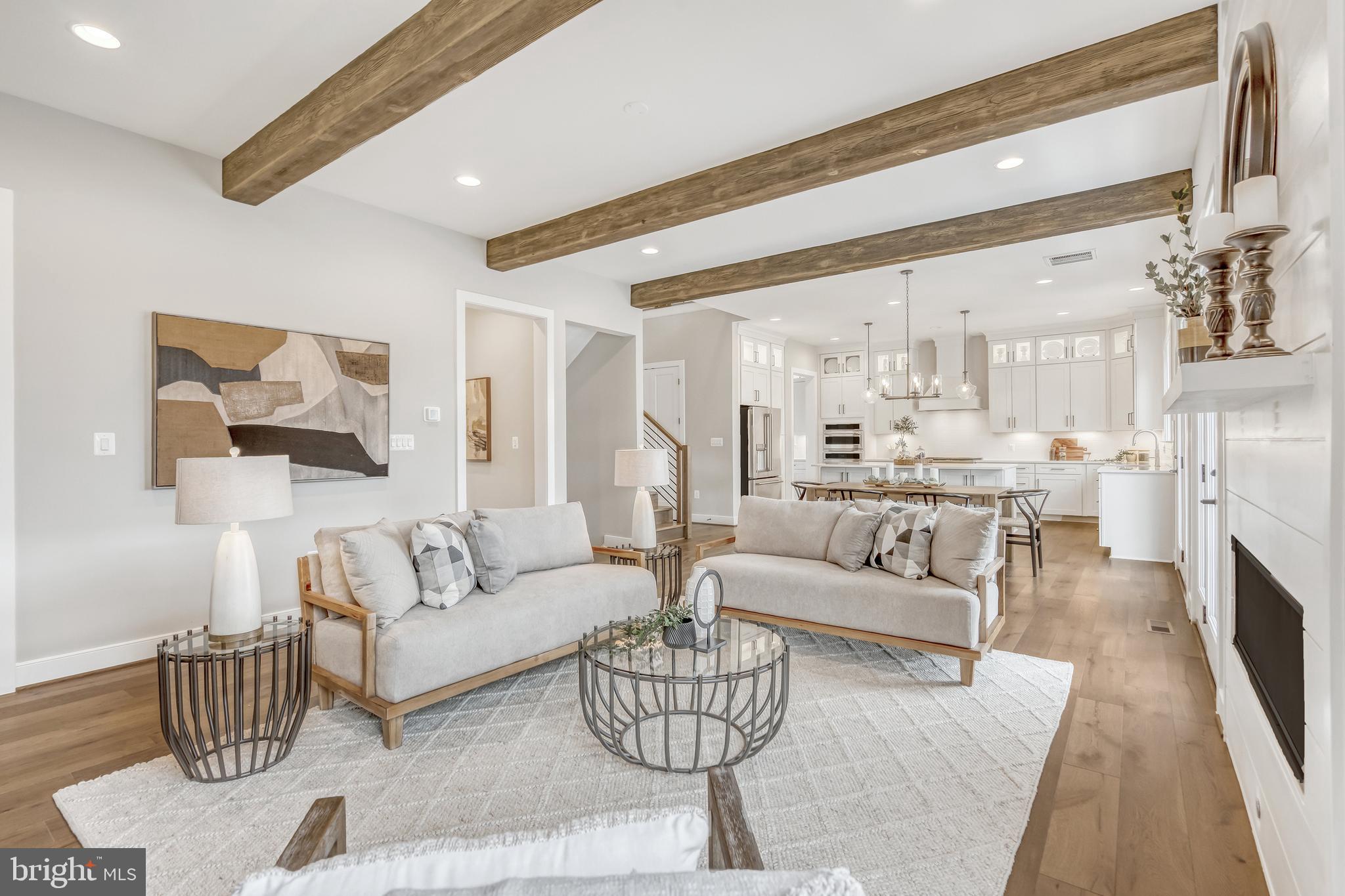 OAKWOOD - Residential