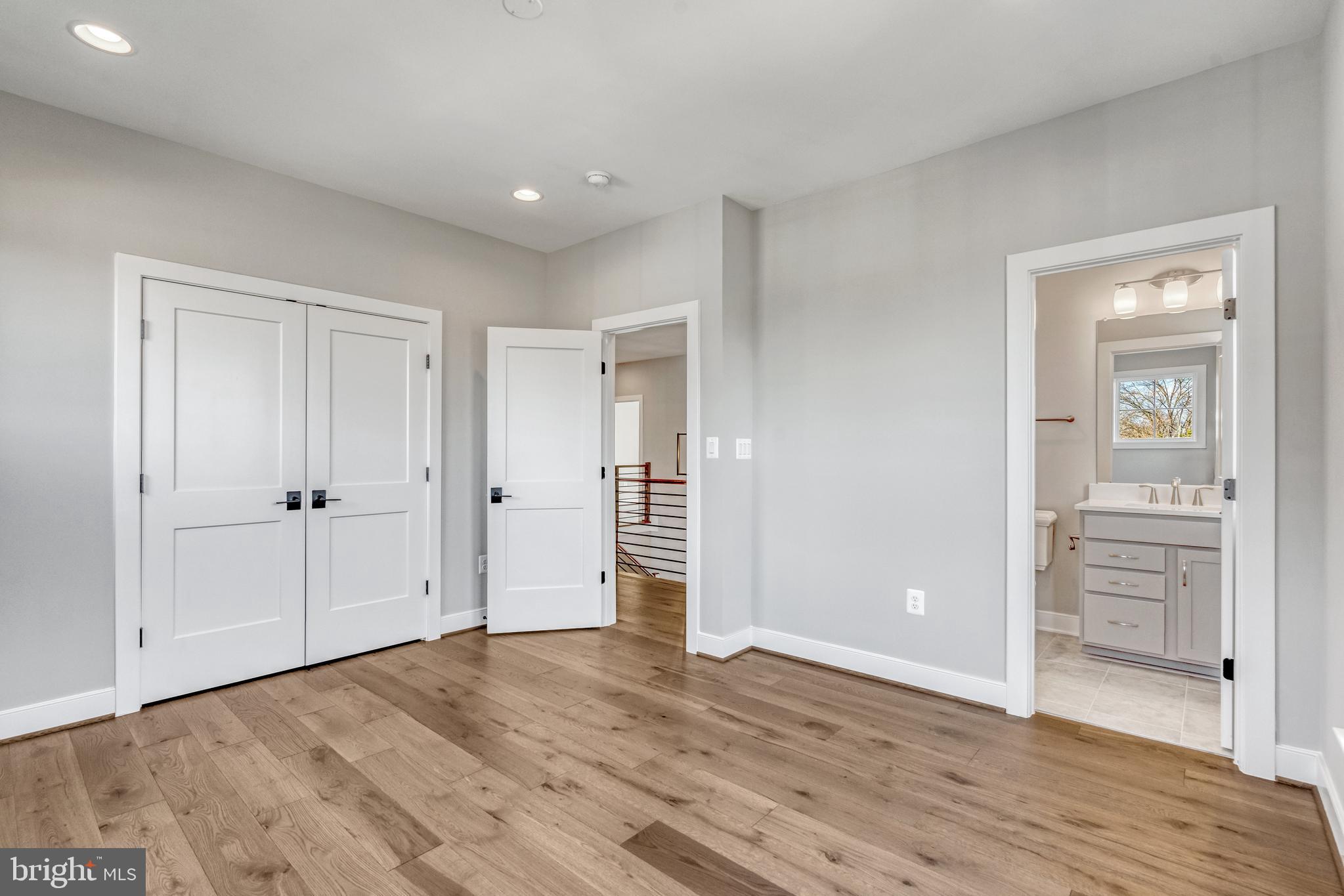 OAKWOOD - Residential