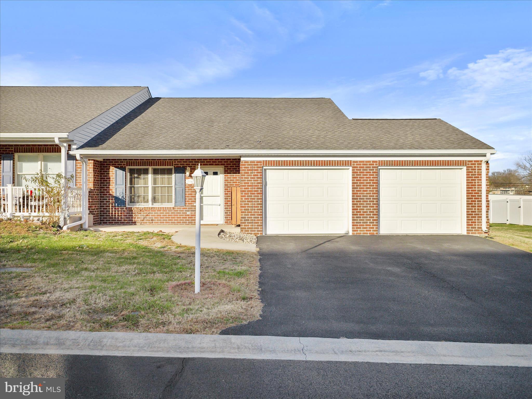 EAST RIDGE - Residential