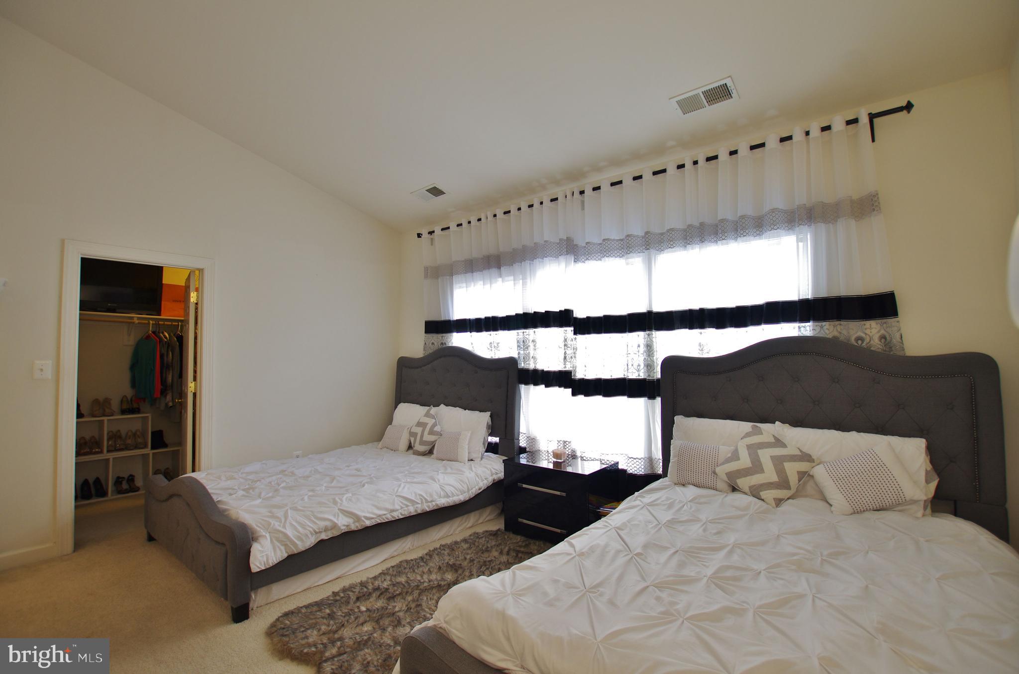 PRINCE WILLIAM COUNTY CENTER - Residential Lease