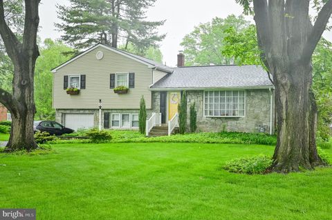 1909 BLOOMINGDALE AVENUE LANCASTER PA 17601