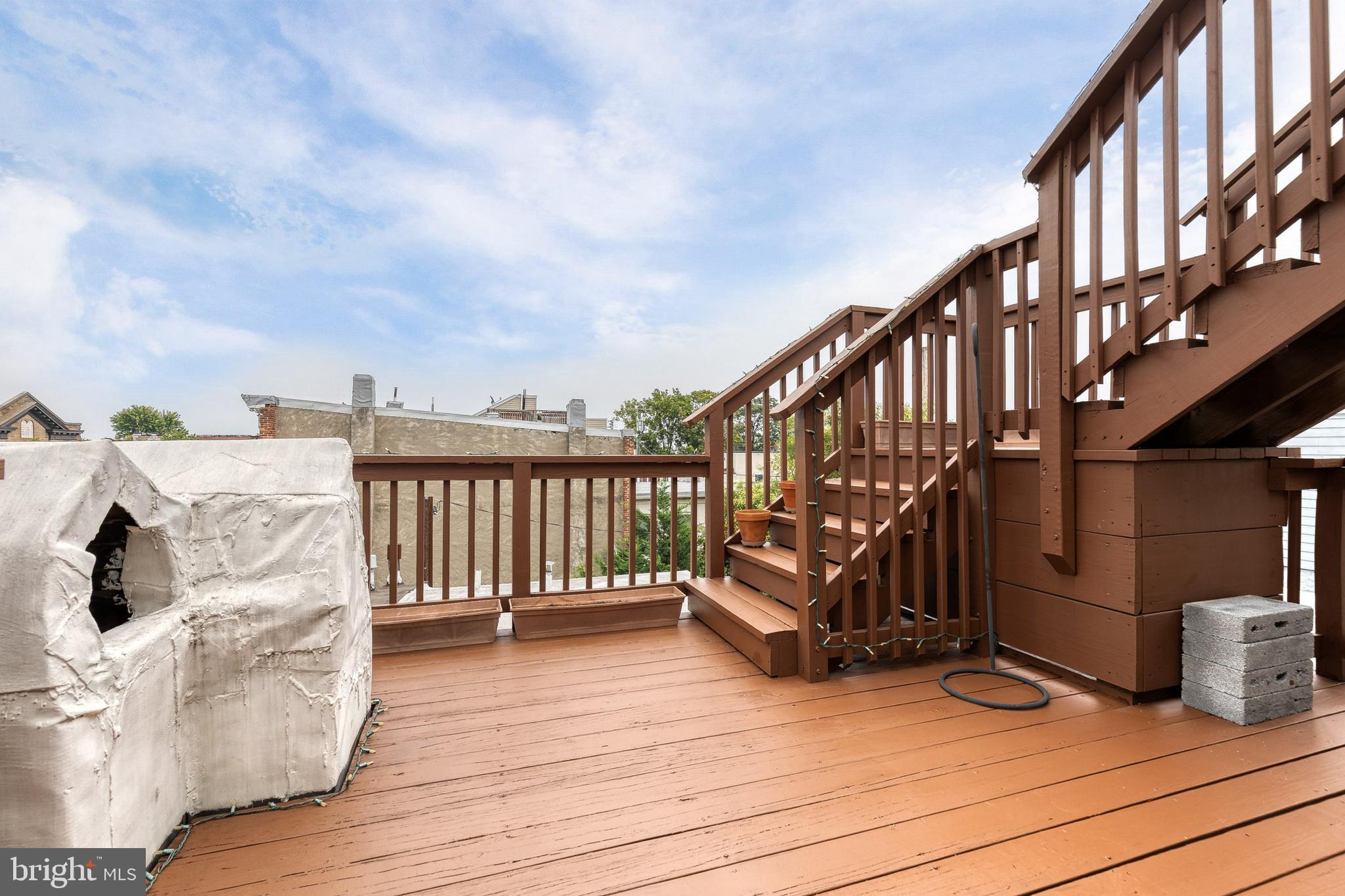 BUTCHERS HILL - Residential Lease