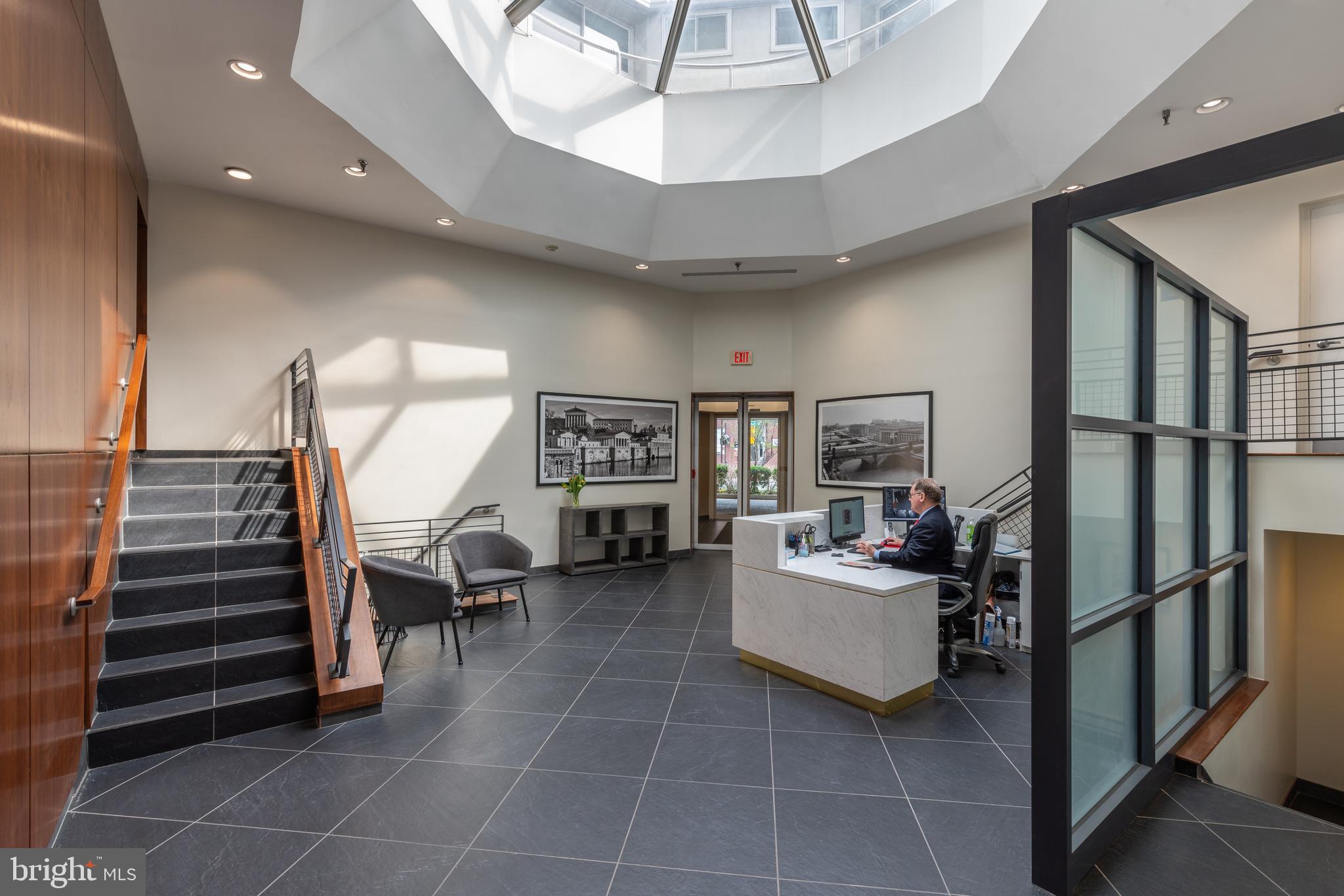 LOGAN CIRCLE - Residential