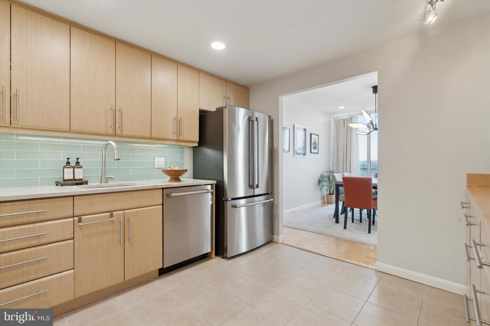 LOGAN CIRCLE - Residential