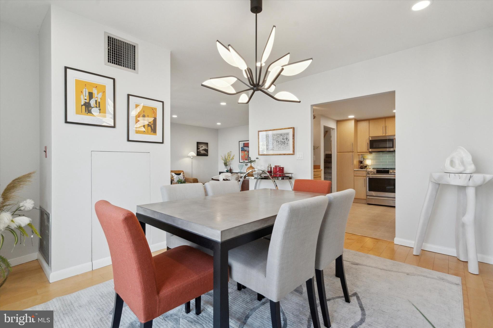LOGAN CIRCLE - Residential