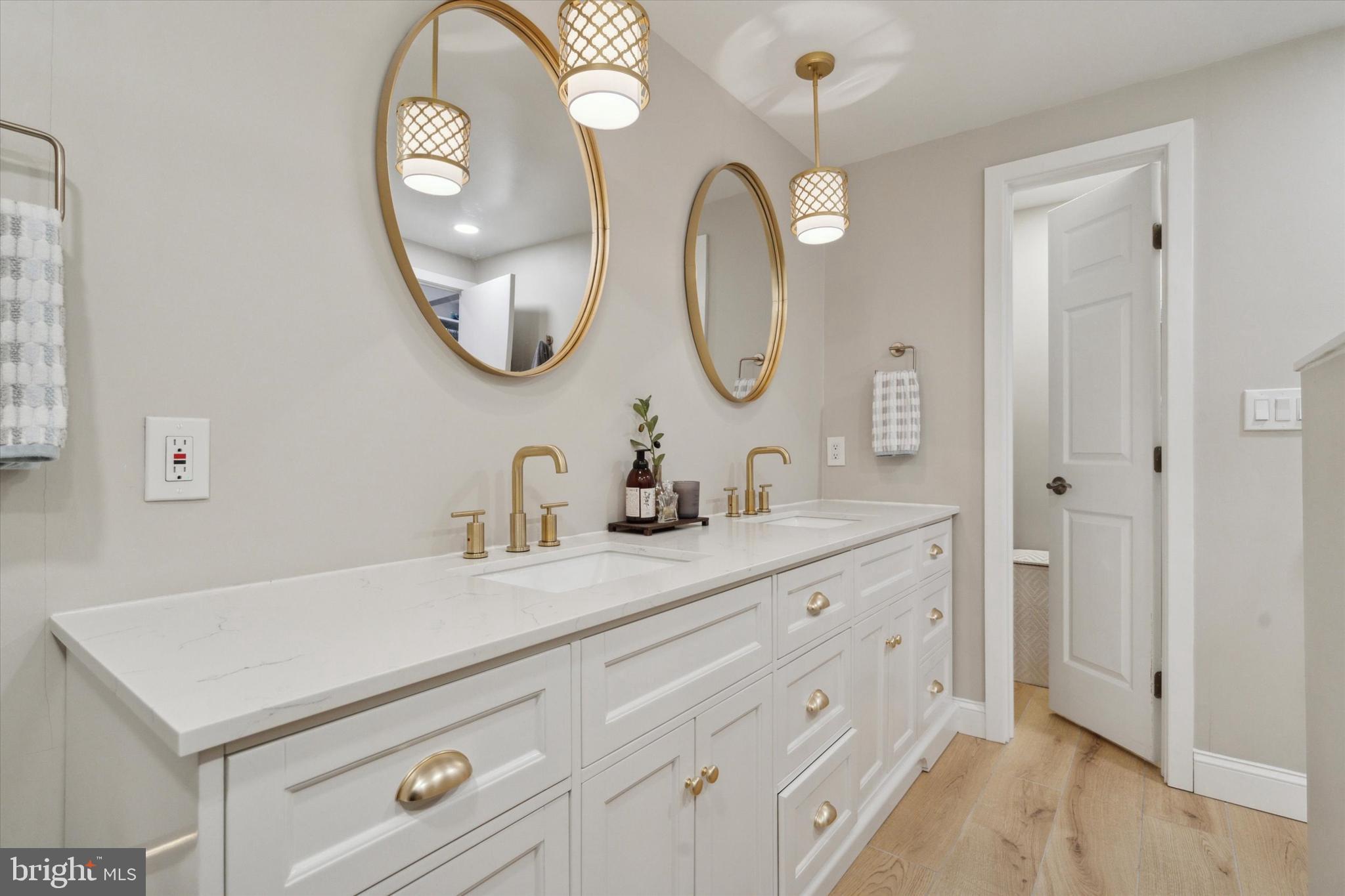 LOGAN CIRCLE - Residential