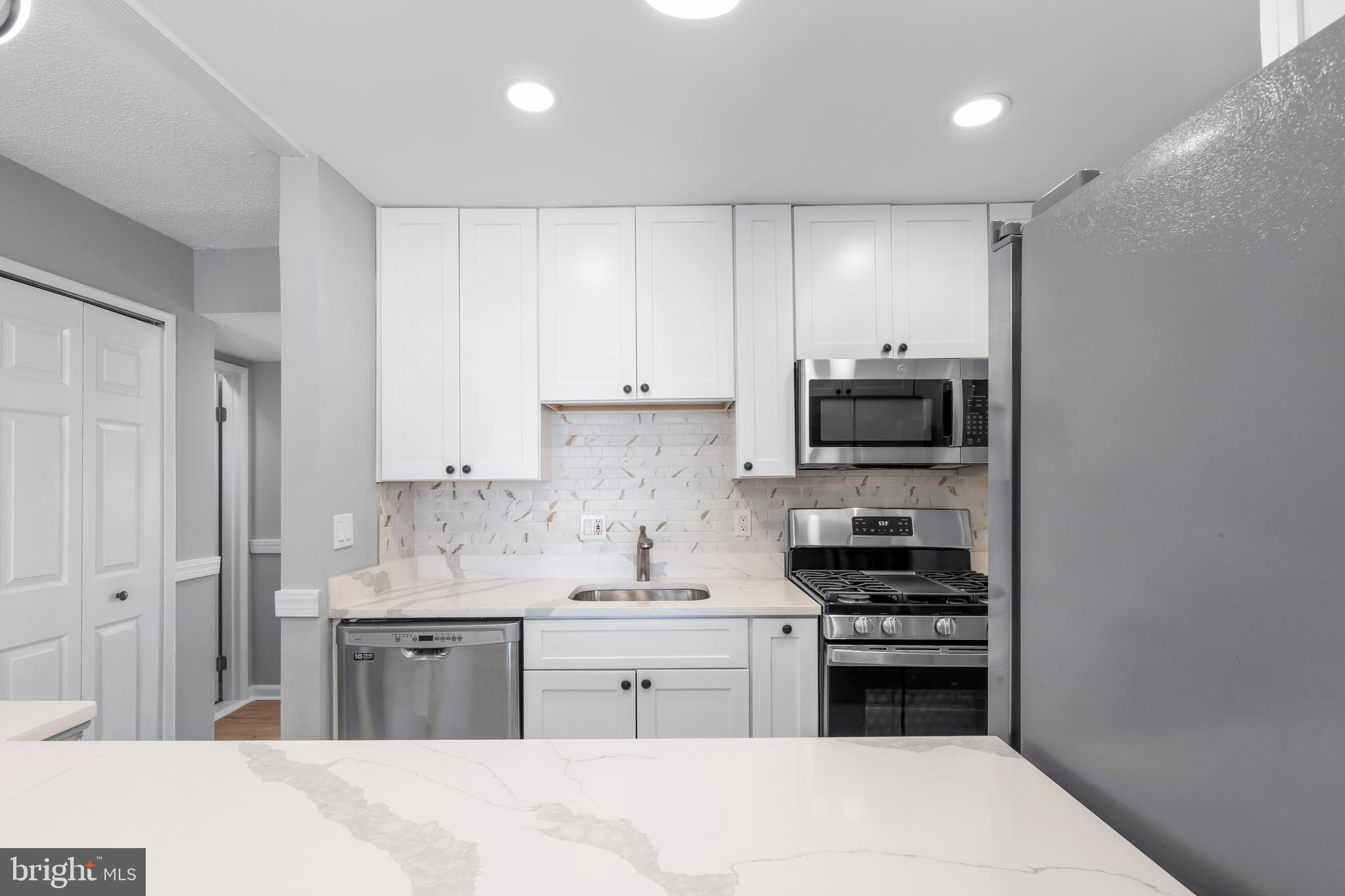 WILSON BRIDGE CONDOS - Residential