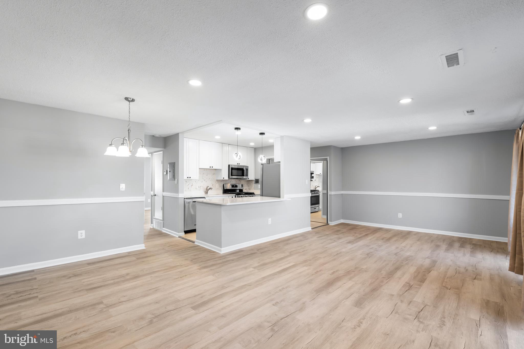 529 WILSON BRIDGE DRIVE 6728 C-2