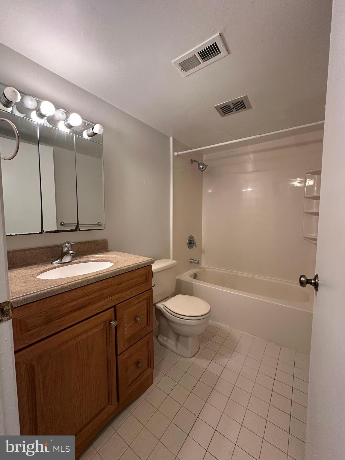 PRINCETON LANDING - Residential Lease